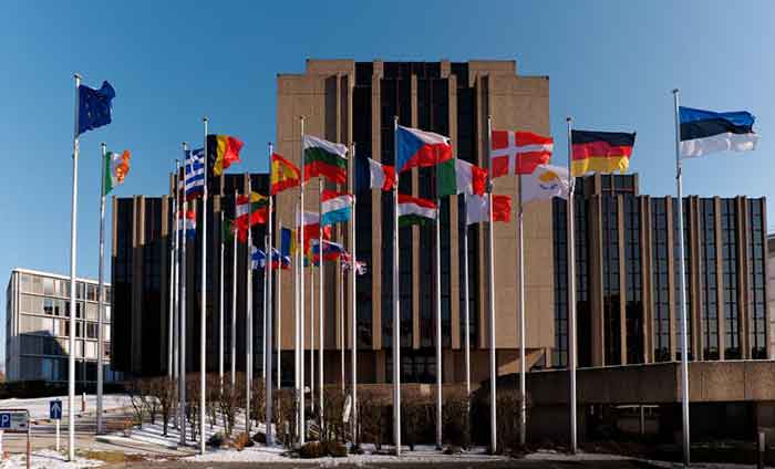 European Court of Auditors 400 Photo: ECA A third of European Union co-financed waste water treatment plants in the Danube basin are oversized and potentially financially unsustainable, auditors said today.