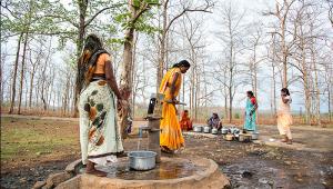 India water_SHUTTERSTOCK