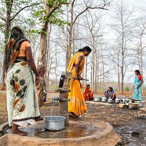 India water_SHUTTERSTOCK