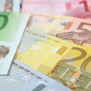 Euro banknotes - Photo: iStock