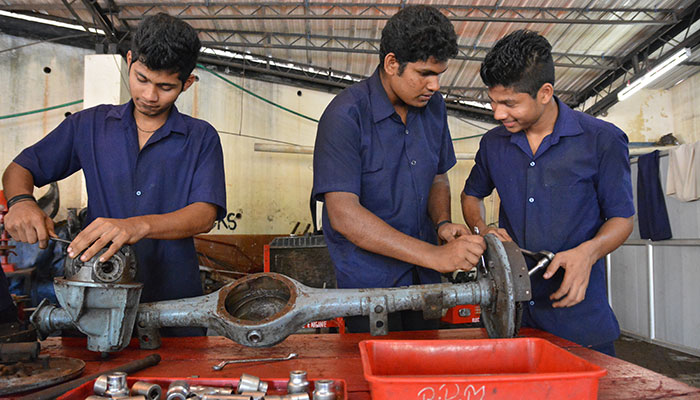 Apprentices in India
